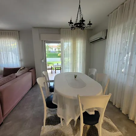Limon Cicegi Alacati - Serkan's Villa Cesme